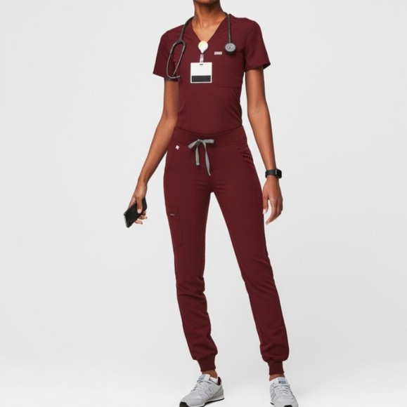 Figs | Zamora jogger scrub pant & Catarina one pocket scrub top - burgundy XS - Picture 1 of 5